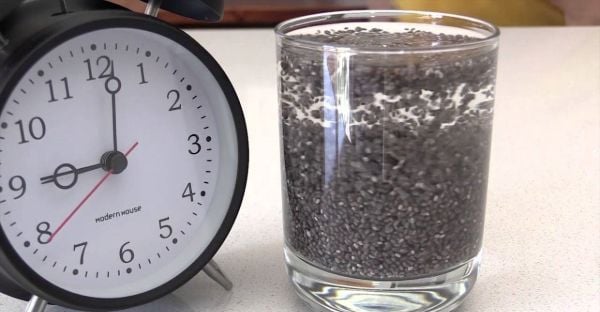 Uống hạt chia đúng giờ giấc mang lại hiệu quả giảm cân cao