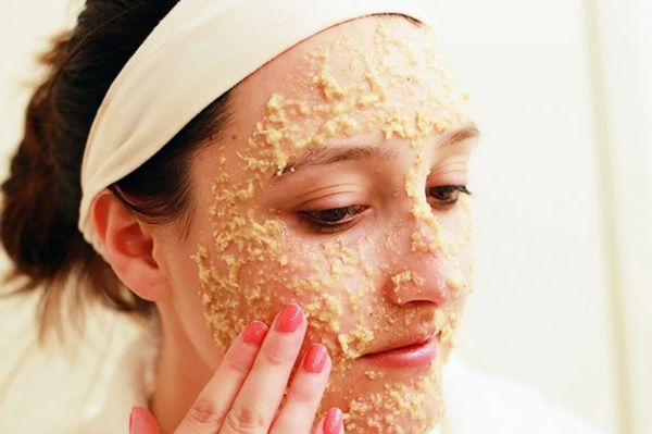 Hạt diêm mạch cũng được sử dụng làm mặt nạ tự nhiên trẻ hóa làn da