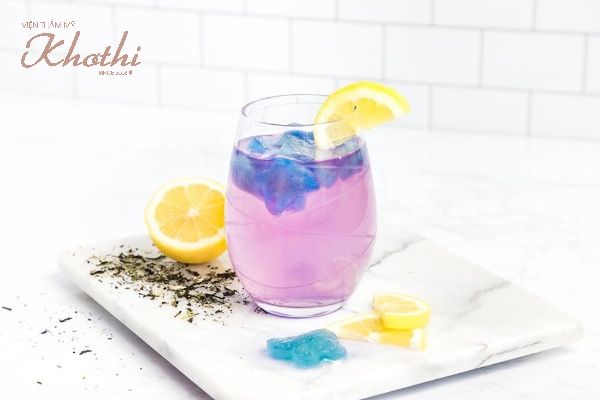 Kết hợp hoa đậu biếc với mật ong, chanh, sả,…để có thức uống dinh dưỡng