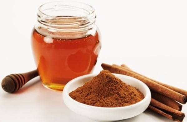 Giảm cân bằng mật ong và bột quế