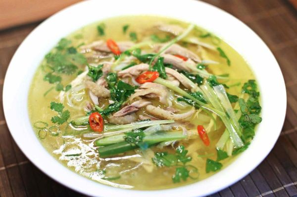 Thực đơn giảm cân với món miến gà nấu măng siêu ngon