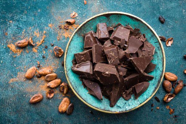 Ăn socola đen giúp đốt cháy calo hiệu quả
