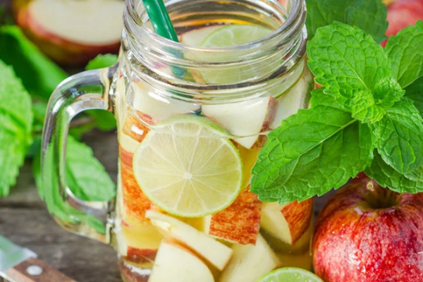 Giảm cân nhanh mà không cần tập luyện chỉ bằng trà detox táo