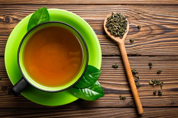 Pha Trà ô long chuẩn vị, giúp cơ thể hạn chế hấp thu chất béo