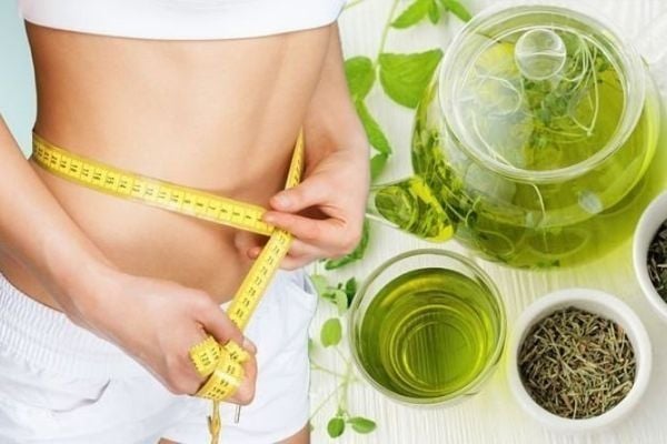 Nước trà xanh nguyên chất có rất ít calo