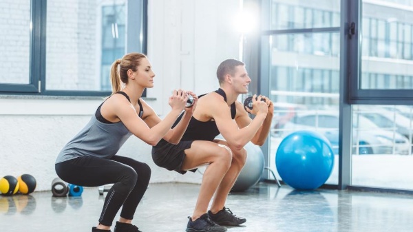Tập các bài tập rèn luyện để hỗ trợ giảm mỡ tự nhiên nhanh chóng.