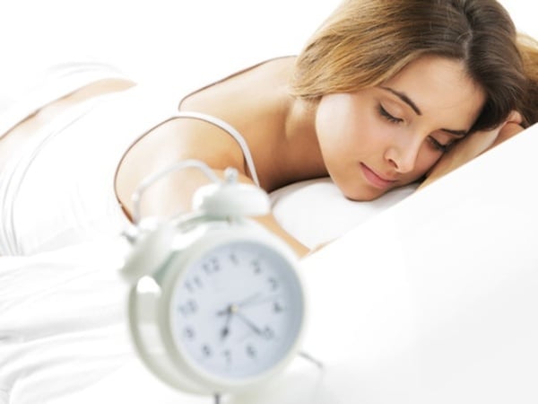 Cần nghỉ ngơi thích hợp và ngủ đủ giấc mỗi ngày