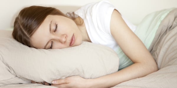 Chế độ nghỉ ngơi hợp lý và ngủ đủ giấc sẽ giúp bạn giảm cân nhanh hiệu quả