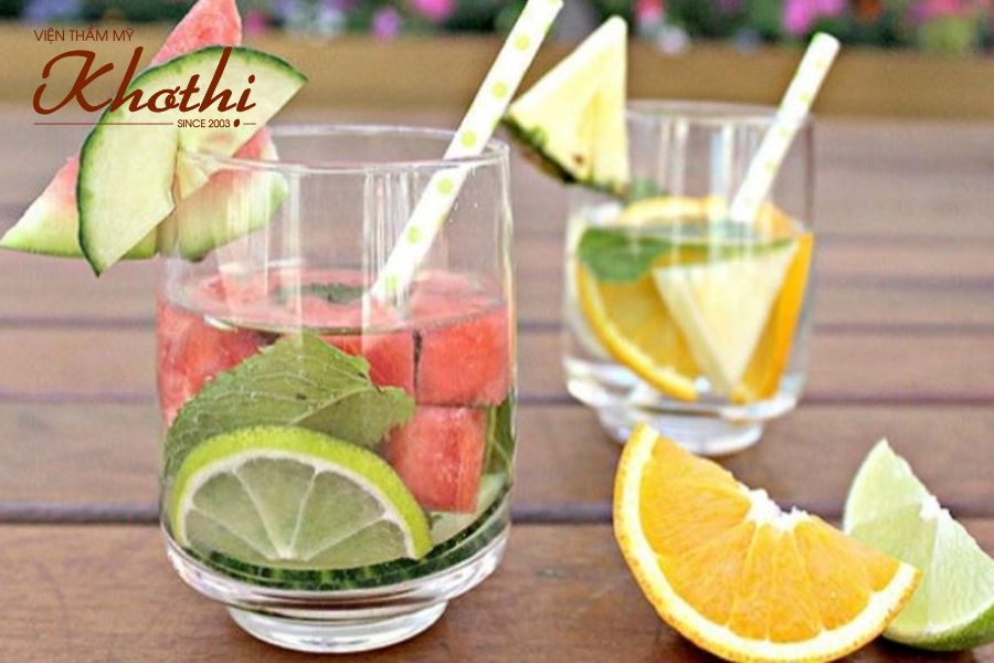 Lấy lại eo thon, dáng gọn khi uống detox dưa hấu,chanh và bạc hà