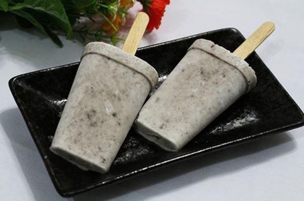 Kem đậu đen mát lạnh dùng trong những ngày hè nóng bức