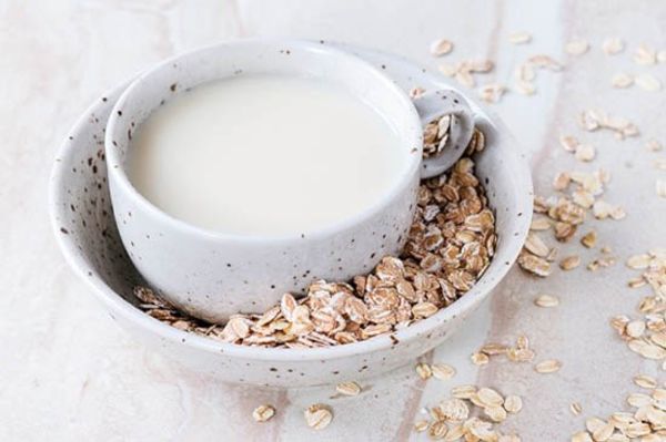 Sữa sẽ tăng thêm hương vị khi kết hợp cùng yến mạch