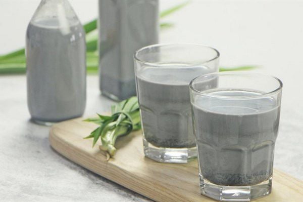 Các hợp chất axit oleic và axit linoleic có trong mè đen giúp làm tiêu hao mỡ thừa và thu gọn kích thước vòng eo Các hợp chất axit oleic và axit linoleic có trong mè đen giúp làm tiêu hao mỡ thừa và thu gọn kích thước vòng eo
