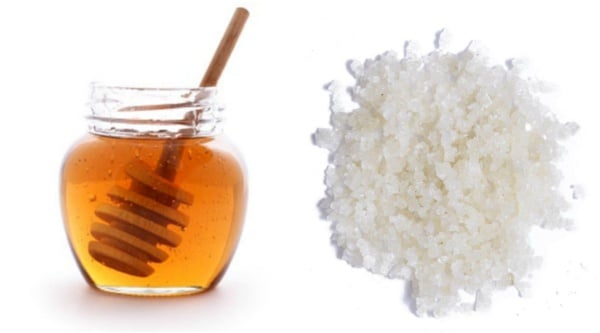 Muối và mật ong giảm mỡ mặt và chăm sóc da hoàn hảo