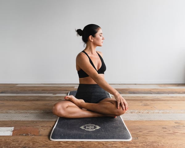 Nên tập yoga để cải thiện sức khỏe