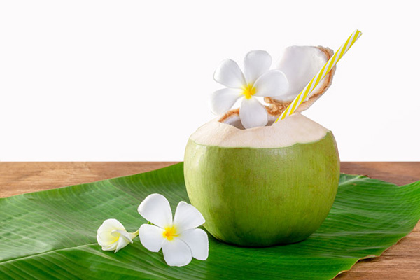 Nước dừa uống giảm cân