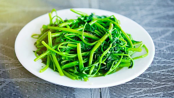 Rau muống luộc giảm cân