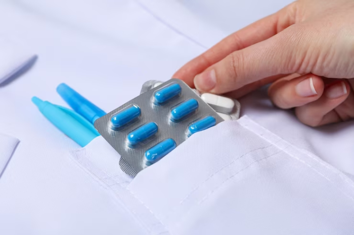 Bác sĩ chỉ định những loại thuốc bạn cần dùng sau khi tiêm filler.