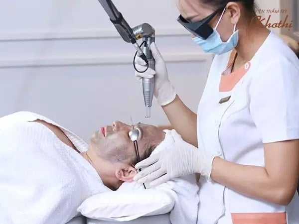 Laser Young là công nghệ xóa nám kết hợp trẻ hóa da phù hợp với người có làn da sạm nám lâu năm, da sẫm màu và sần sùi. Laser Young là công nghệ xóa nám kết hợp trẻ hóa da phù hợp với người có làn da sạm nám lâu năm, da sẫm màu và sần sùi.
