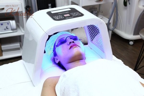 Ánh sáng laser xanh điều trị mụn hiệu quả, không gây kích ứng cho da kể cả người có làn da nhạy cảm.