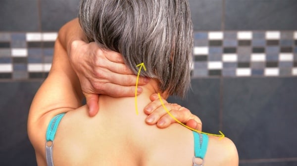 Các bài massage trẻ hóa da vùng cổ