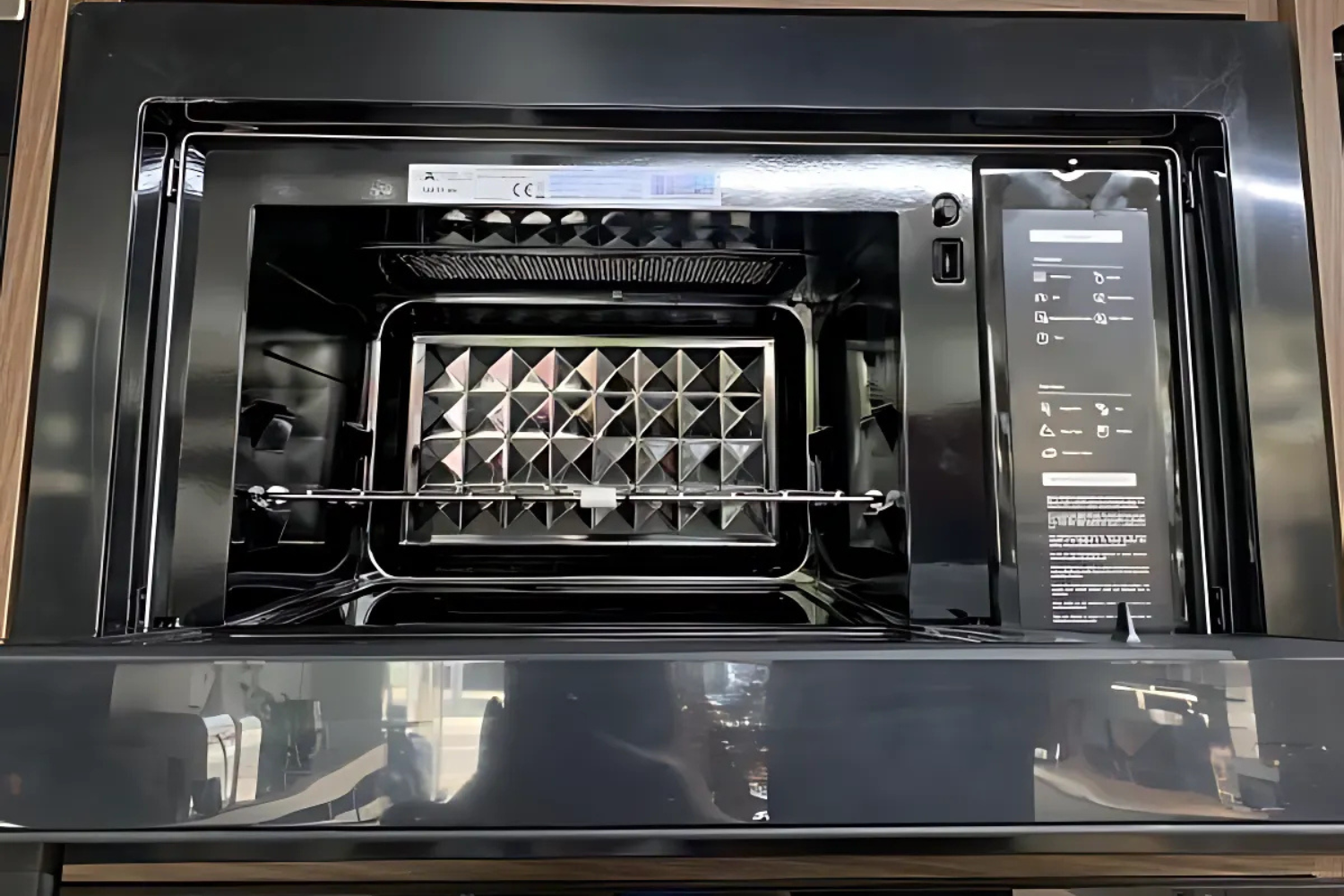 Lò vi sóng Hafele HMO-6T28A có ông suất tối đa 900W cùng 5 mức công suất tùy chỉnh