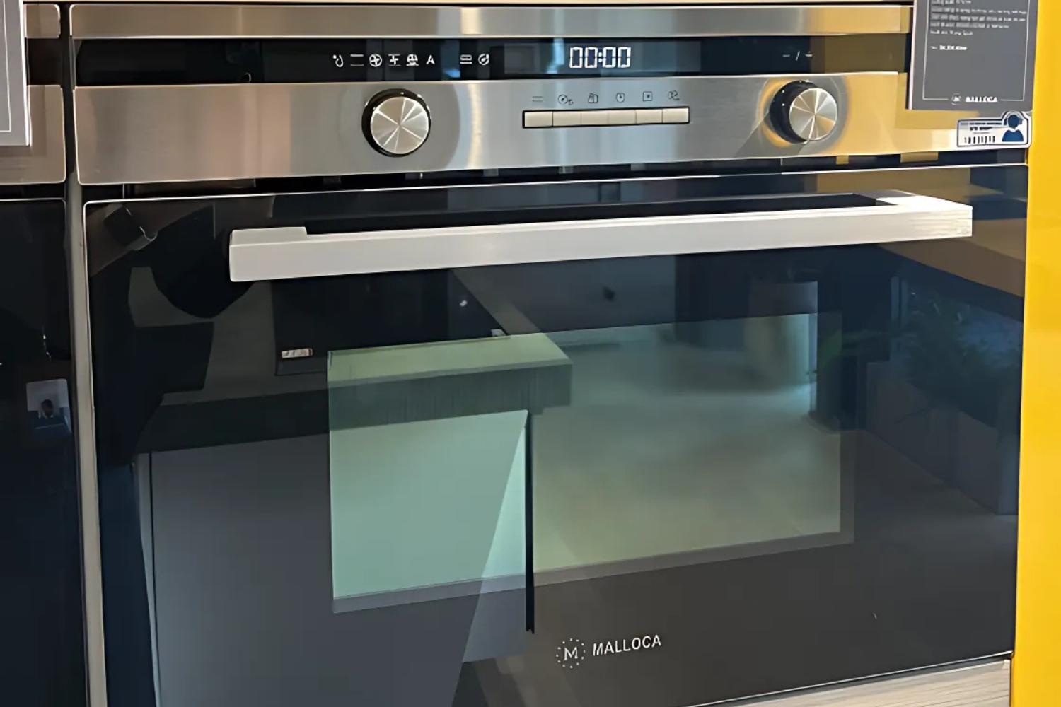 Lò nướng Malloca MW-944TF được trang bị nhiều tính năng nấu nướng đa dạng