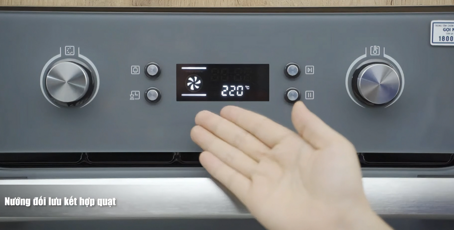 Kết hợp nhiệt từ cả hai thanh nhiệt trên và dưới với quạt đối lưu