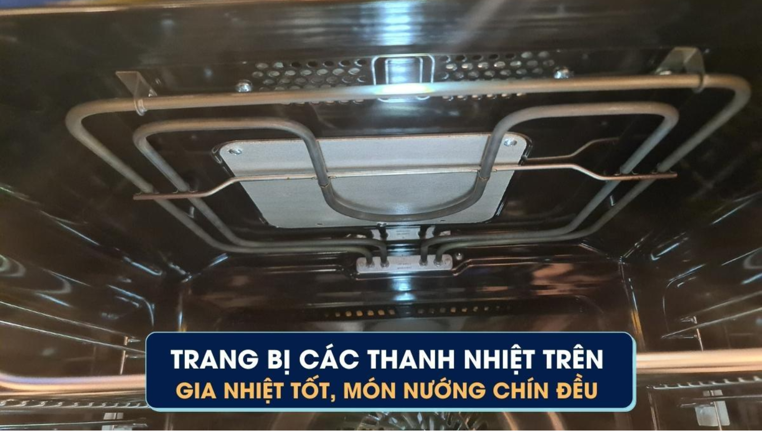 Lò nướng kết hợp Malloca MOV-72 CB là một cỗ máy mạnh mẽ, sẵn sàng chinh phục mọi thử thách ẩm thực