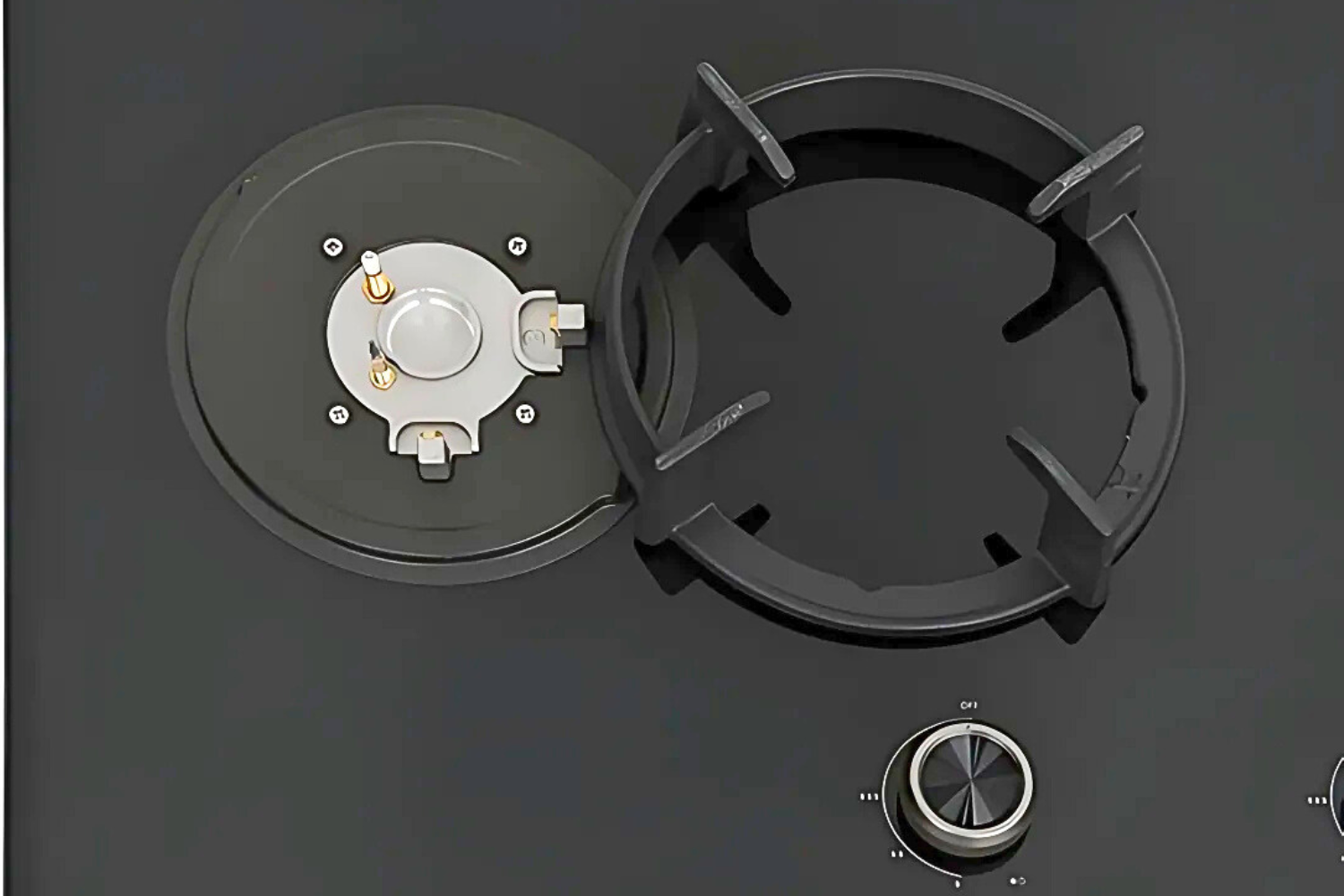 Kiềng được làm từ gang đúc bền bỉ, có khả năng chống biến dạng dưới nhiệt độ cao