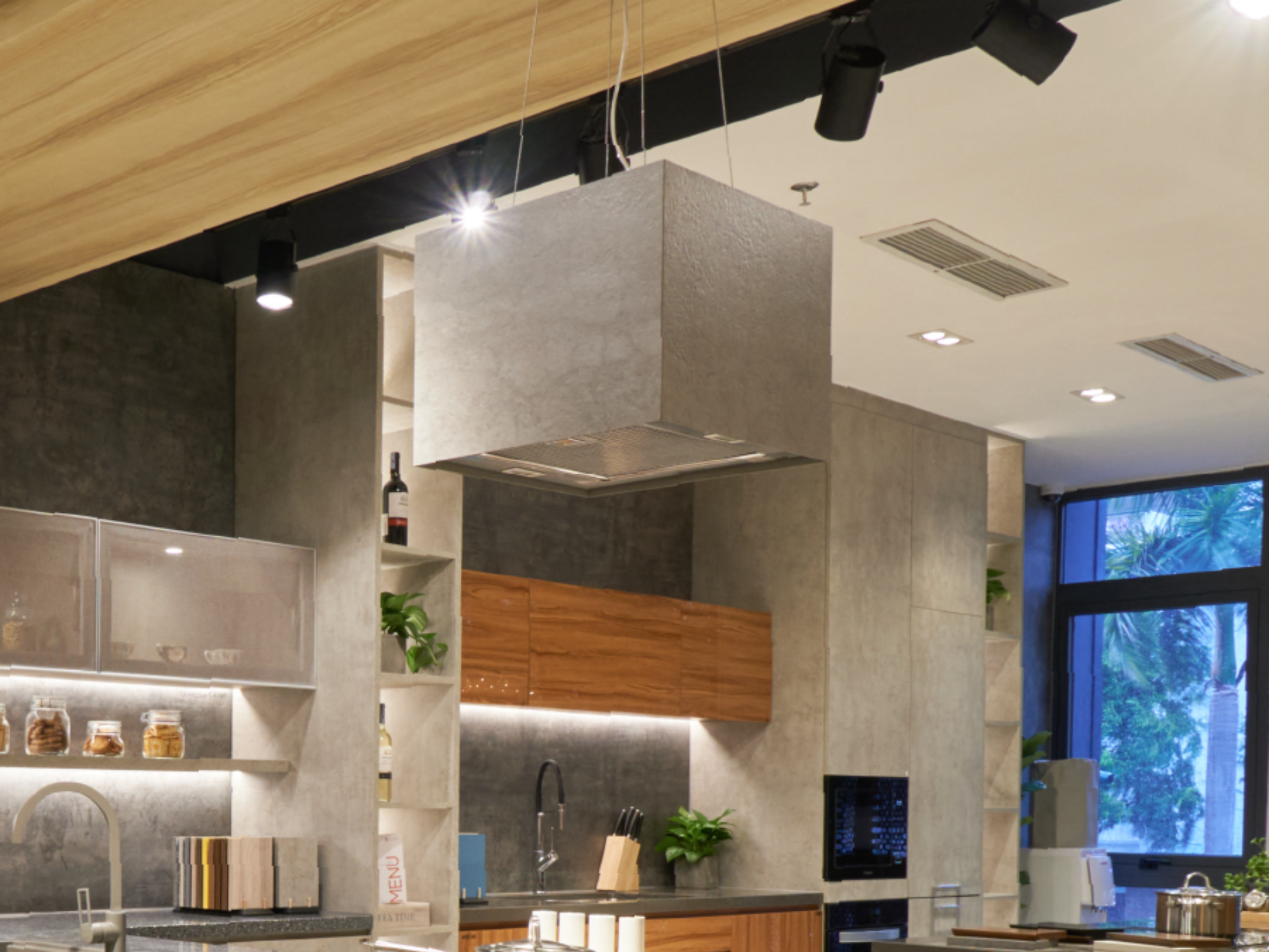 Hiệu suất mạnh mẽ với 4 cấp độ hút, công suất tối đa 650 m³/h