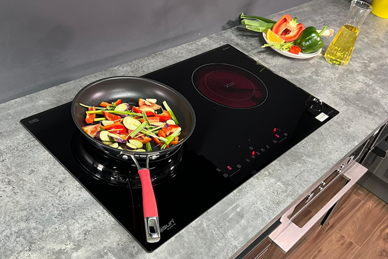 Nhiều chức năng tiện ích khi nấu nướng