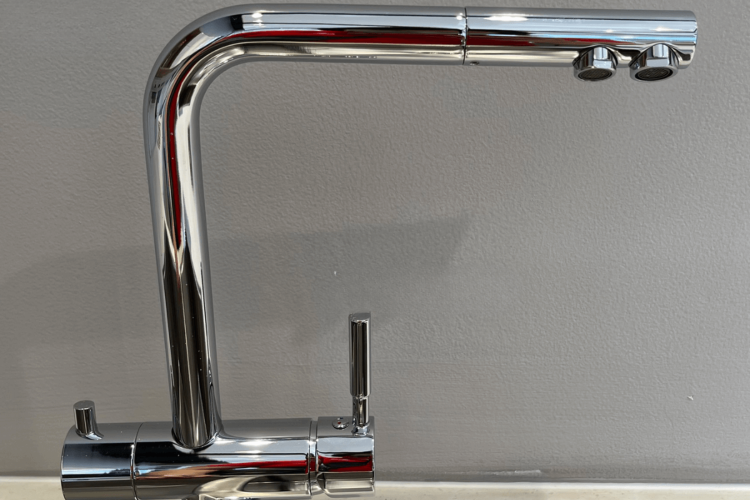 than-voi-xoay-360º-linh-hoat-su-dung