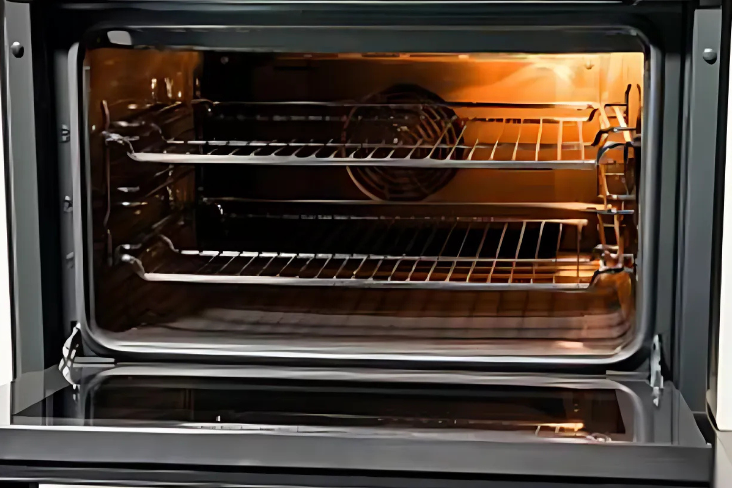 Lò nướng Bosch HBG635BB1 sở hữu dung tích khoang lò 71 lít