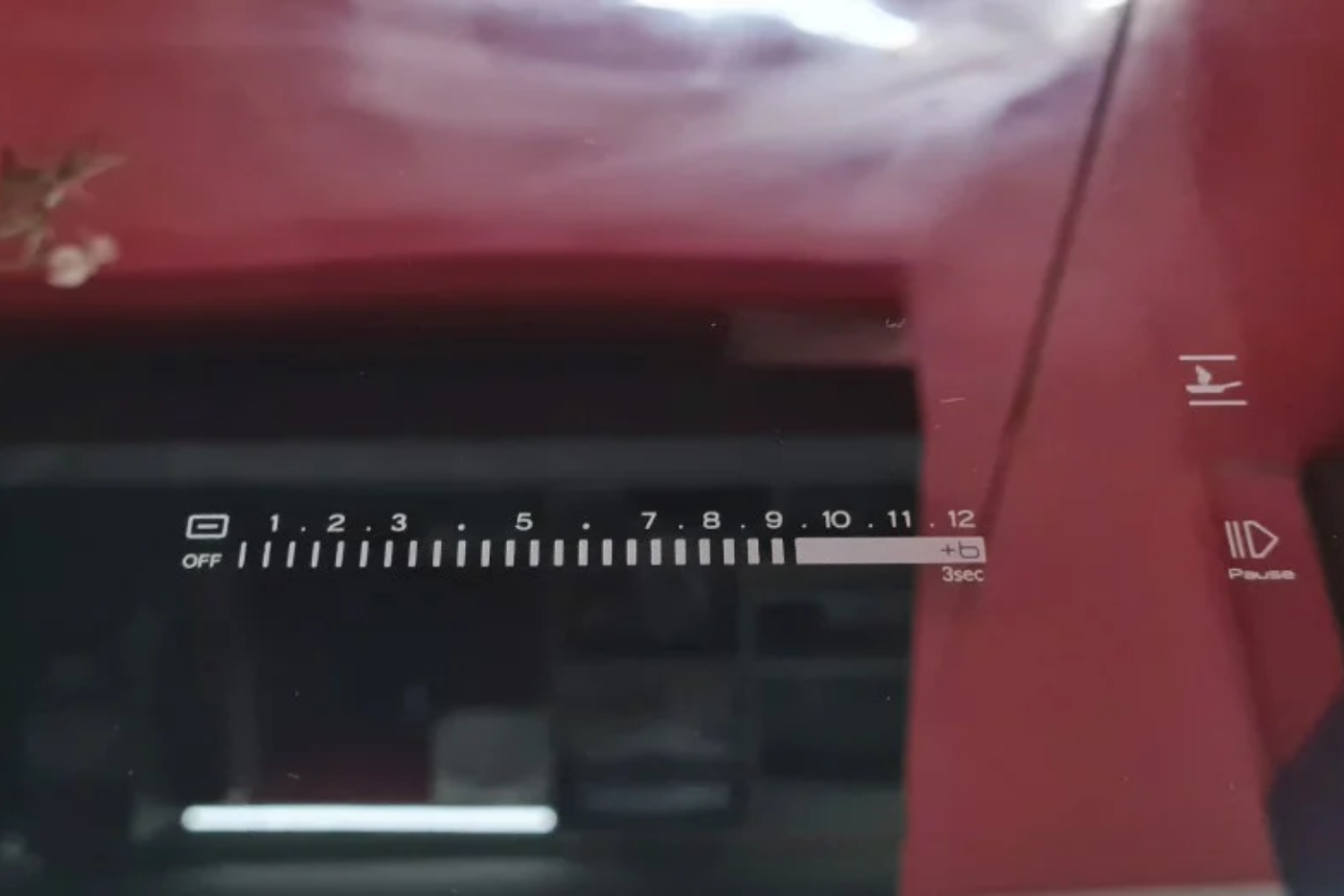 EU-TE509Max sử dụng bảng điều khiển cảm ứng trượt (Slider) nhạy bén