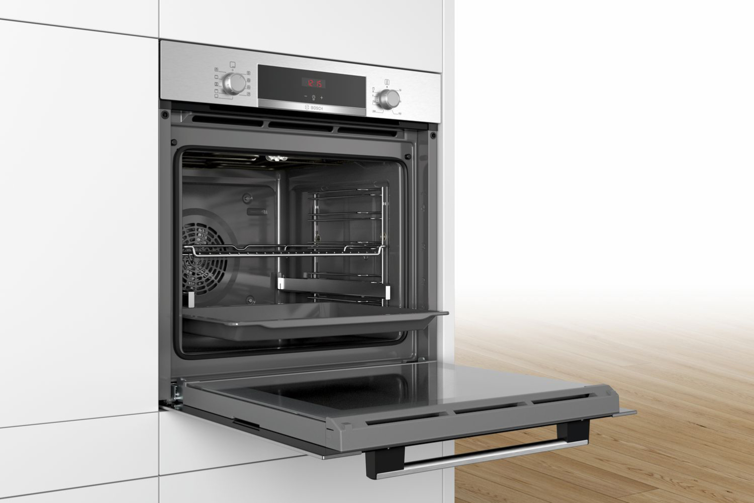 Cửa lò được cấu tạo từ 3 lớp kính chịu nhiệt cao