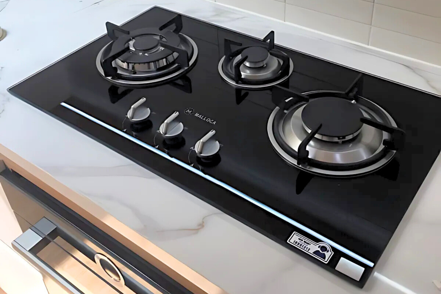 Bếp gas Malloca GHG 733B được trang bị 3 vùng nấu tiện lợi cùng công nghệ đầu đốt tiên tiến