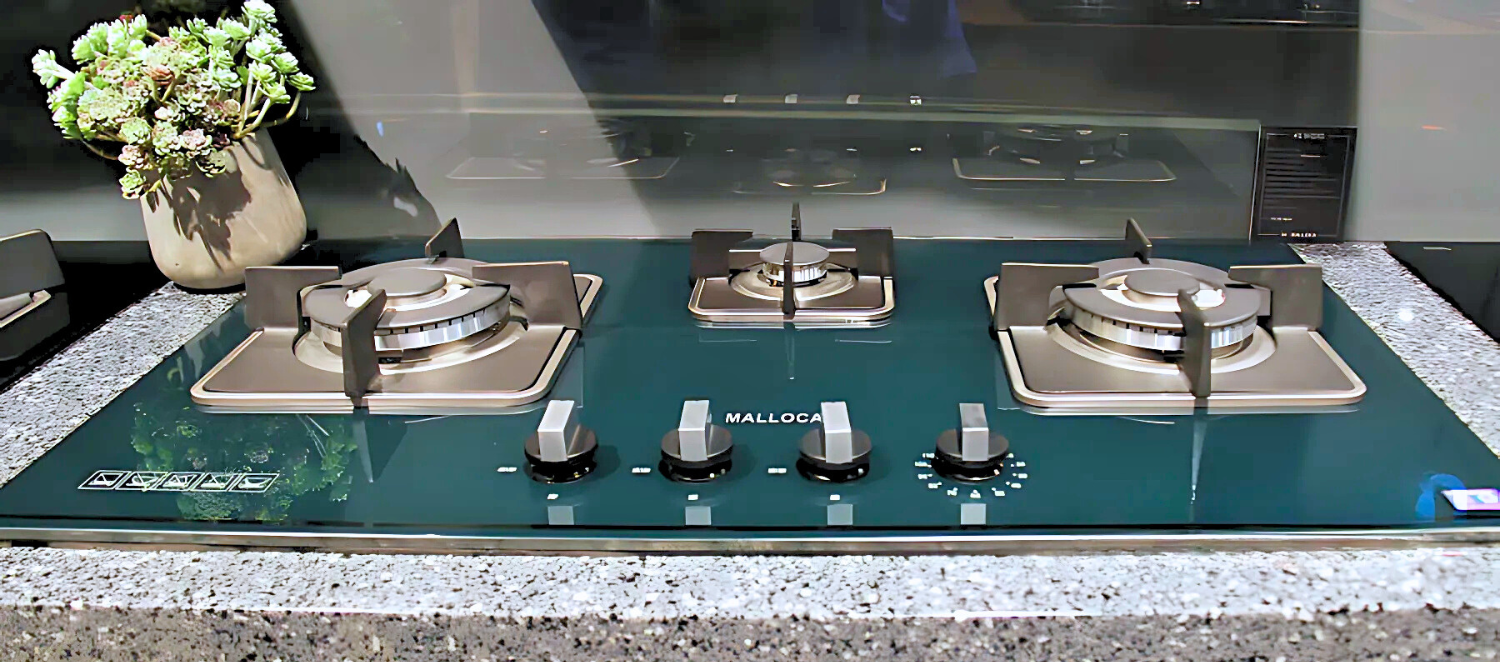 Kiềng gang công nghệ mới của bếp AS 9403G chống trơn trượt hiệu quả khi nấu nướng