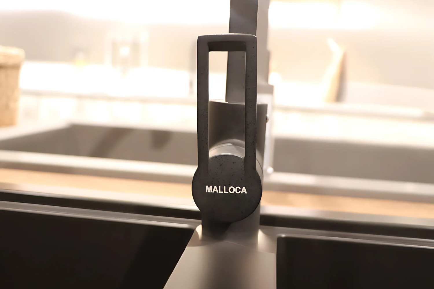 thiet-ke-can-gat-tinh-te-de-thao-tac