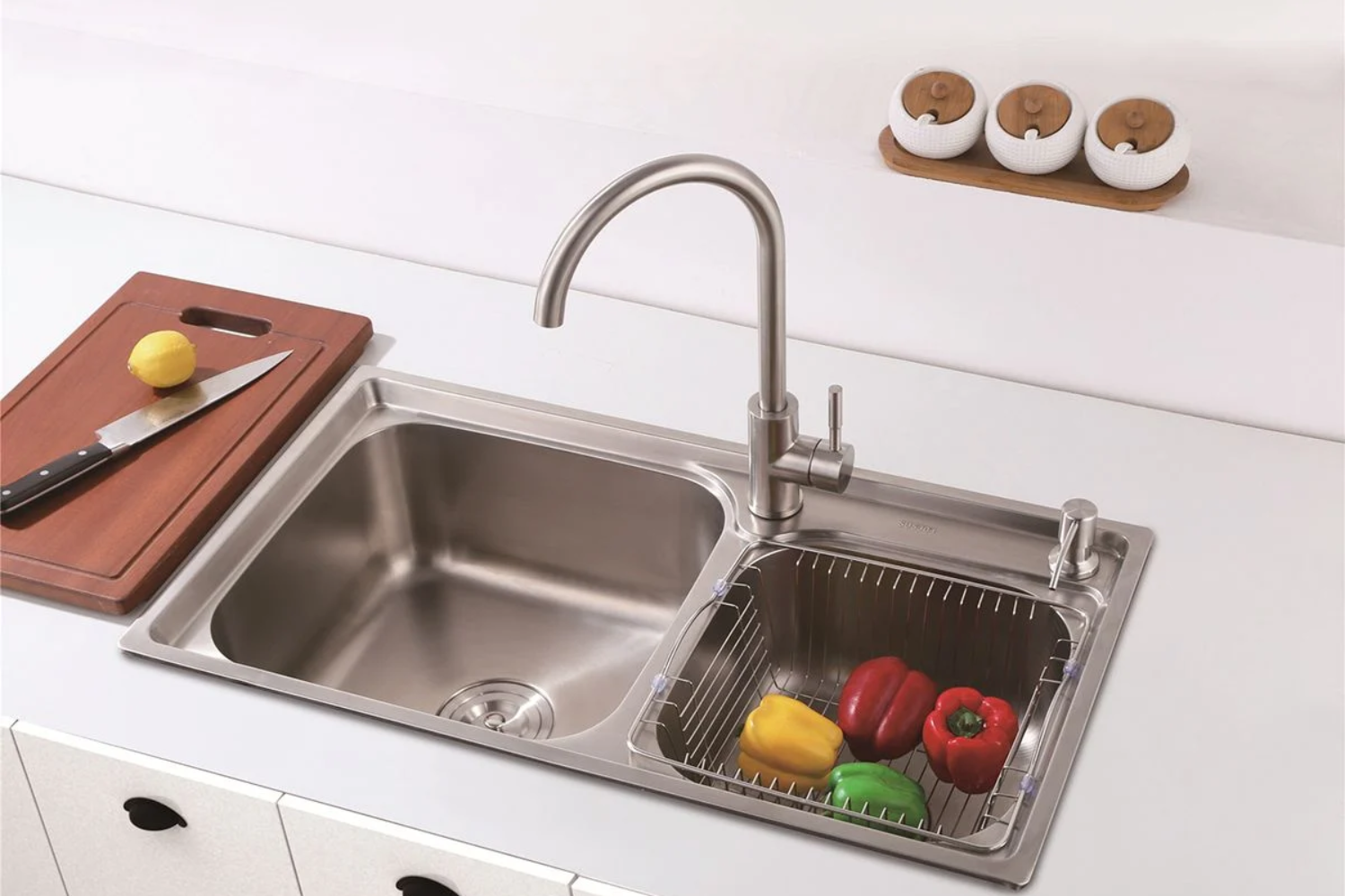 voi-voi-2-duong-nong-lanh-giup-tang-hieu-qua-rua