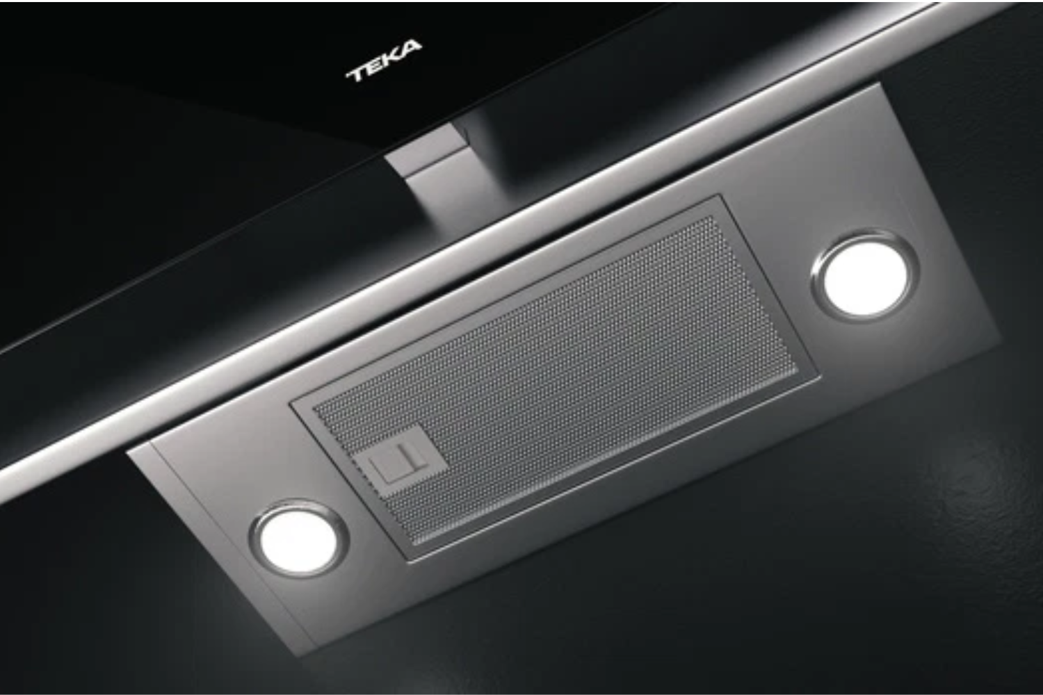 Máy hút mùi vát nghiêng Teka MAESTRO DVT Pro 78660 TBS BK | 70cm