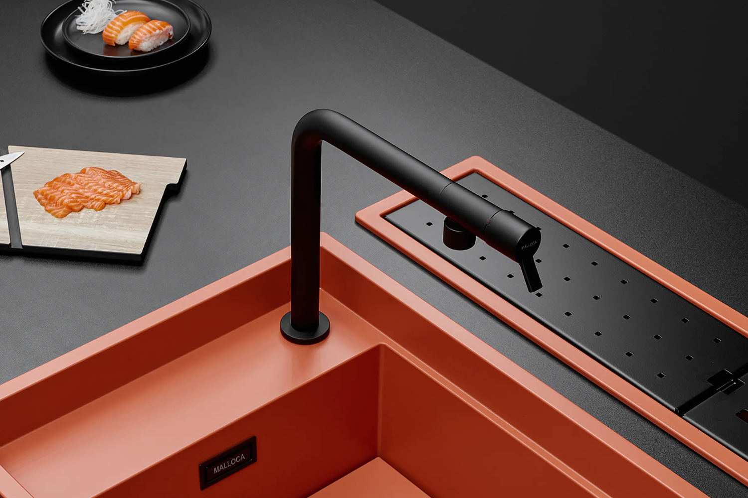 Vòi rửa bát Malloca MF-070 tích hợp cần gạt ngay đầu vòi tinh tế dễ thao tác