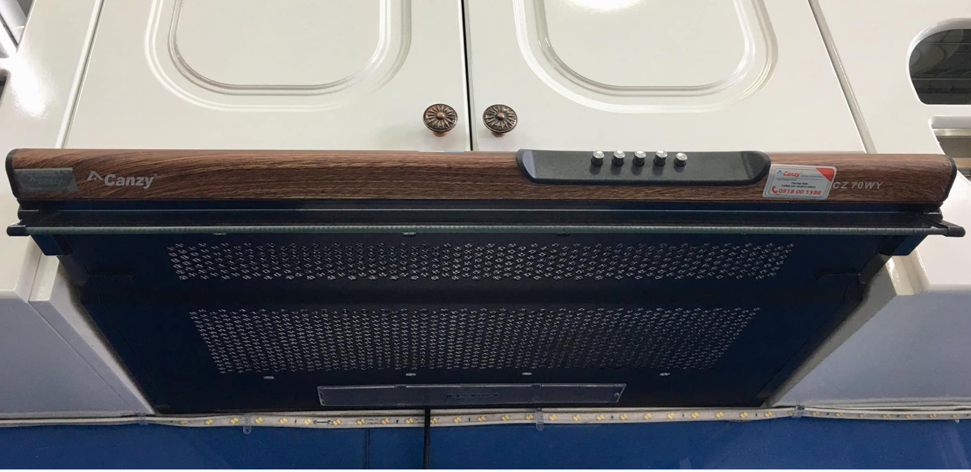 Máy hút mùi cổ điển Canzy CZ 70WY | 70cm