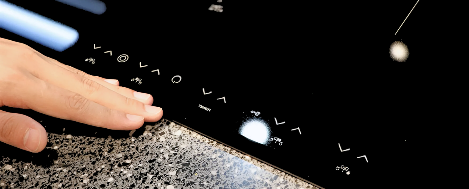 Mỗi vùng nấu trên MH-04IR S đều được trang bị một bảng điều khiển cảm ứng LED riêng biệt