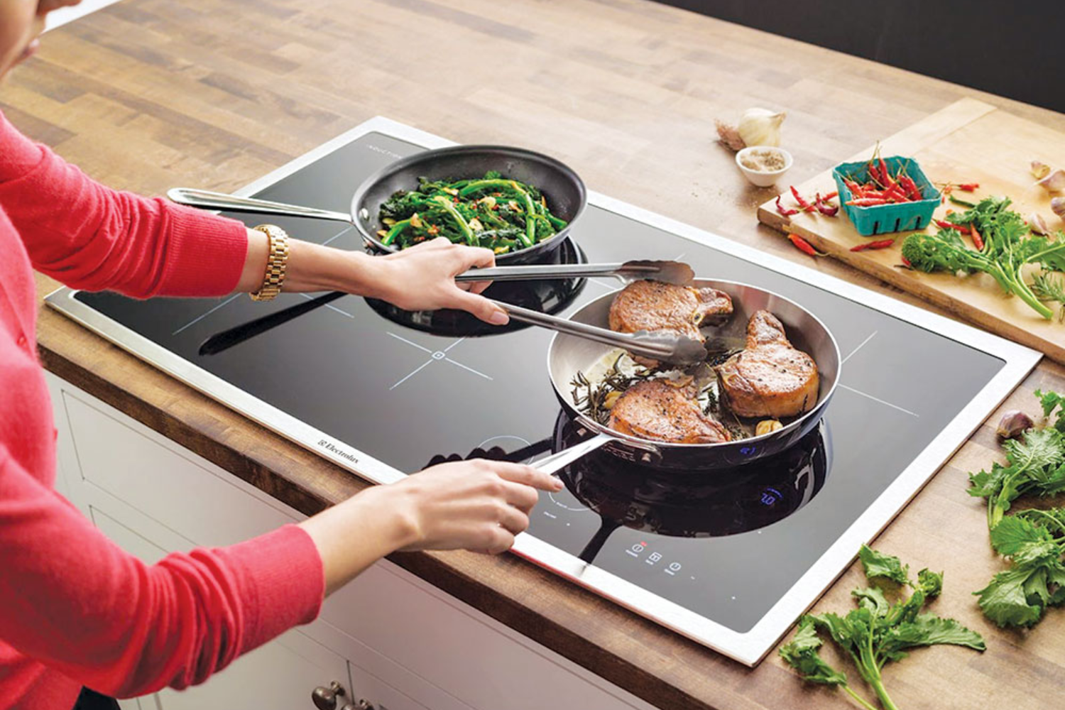 Việc lựa chọn bếp điện từ thường dựa trên thói quen nấu nướng và số thành viên gia đình