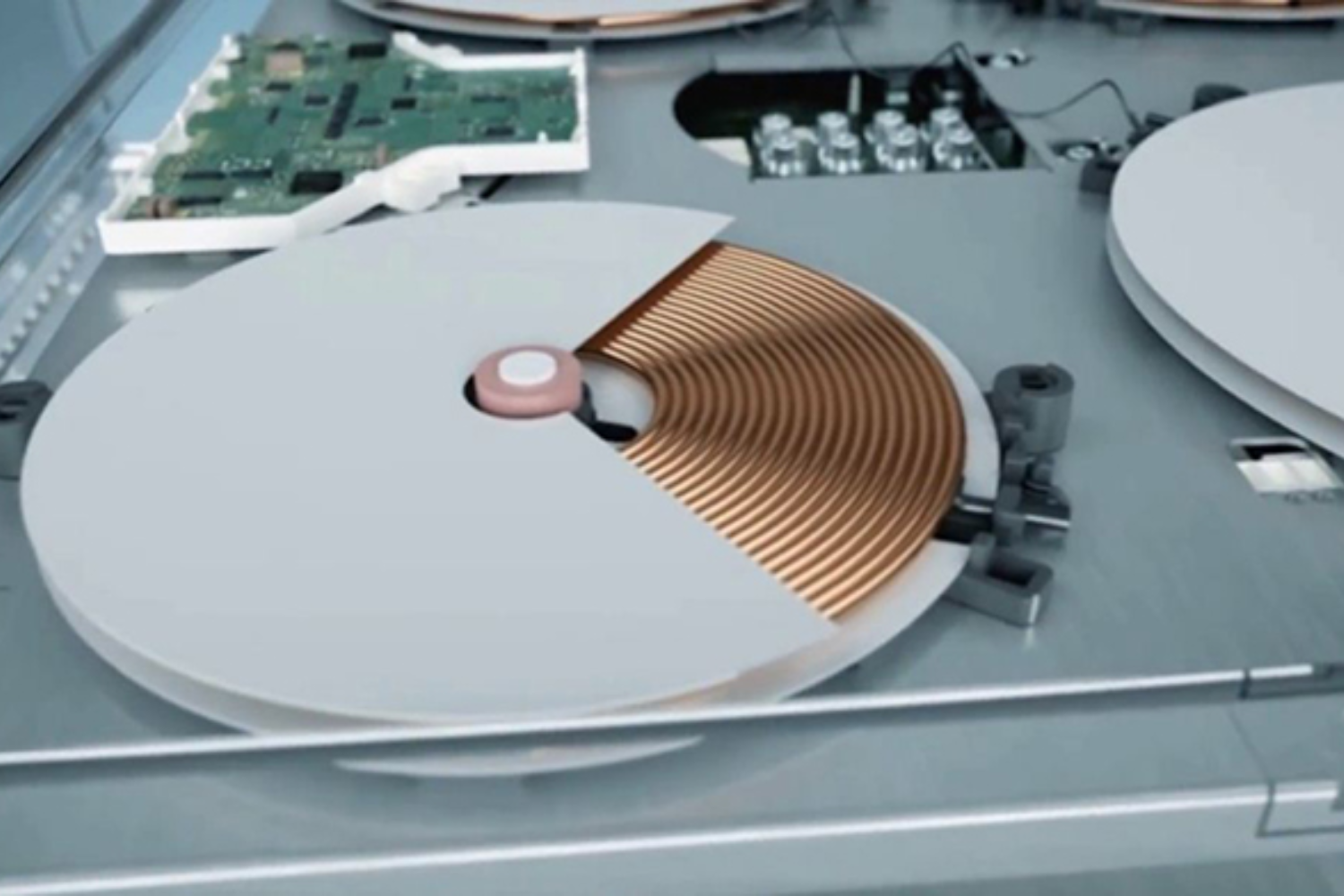 Mâm từ E.G.O được cấu tạo từ các cuộn dây đồng cao cấp