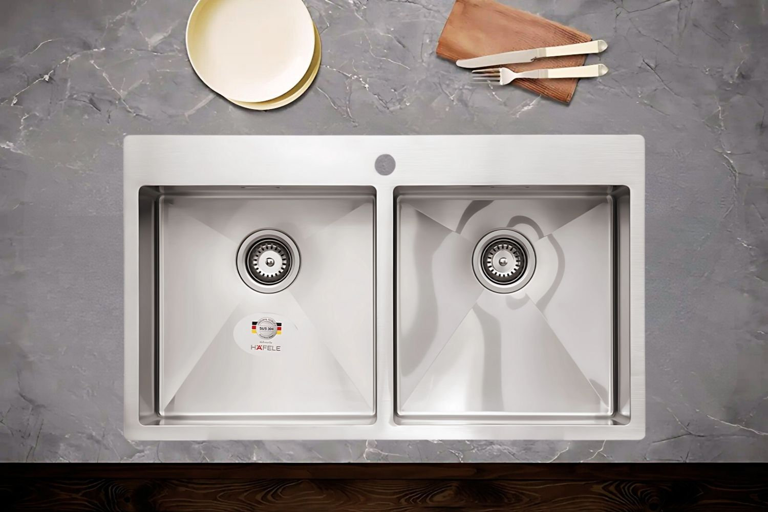 Chậu rửa 2 hộc với kiểu dáng cân