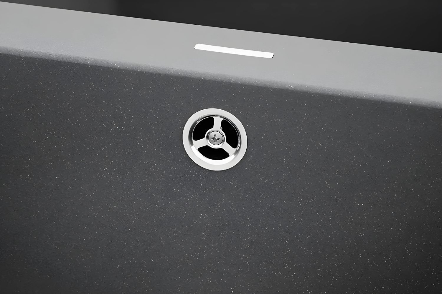 Lỗ thoát nước hình tròn ngăn tình trạng quên tắt nước hiệu quả