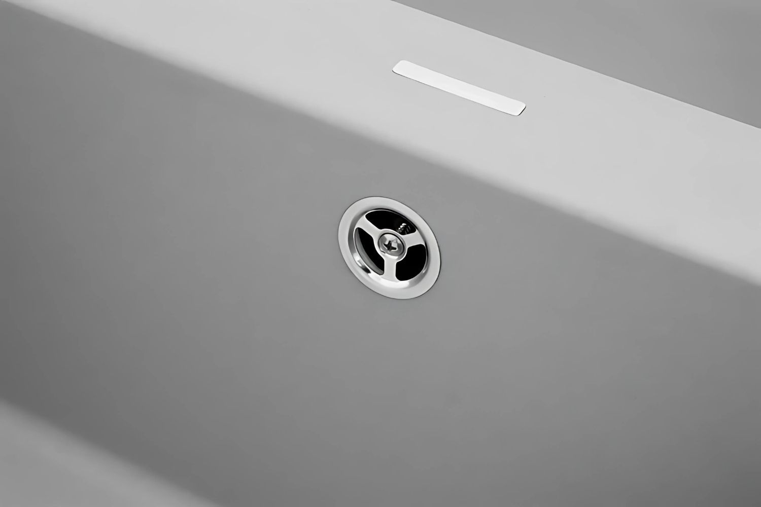 Lỗ thoát nước hình tròn ngăn tình trạng quên tắt nước hiệu quả