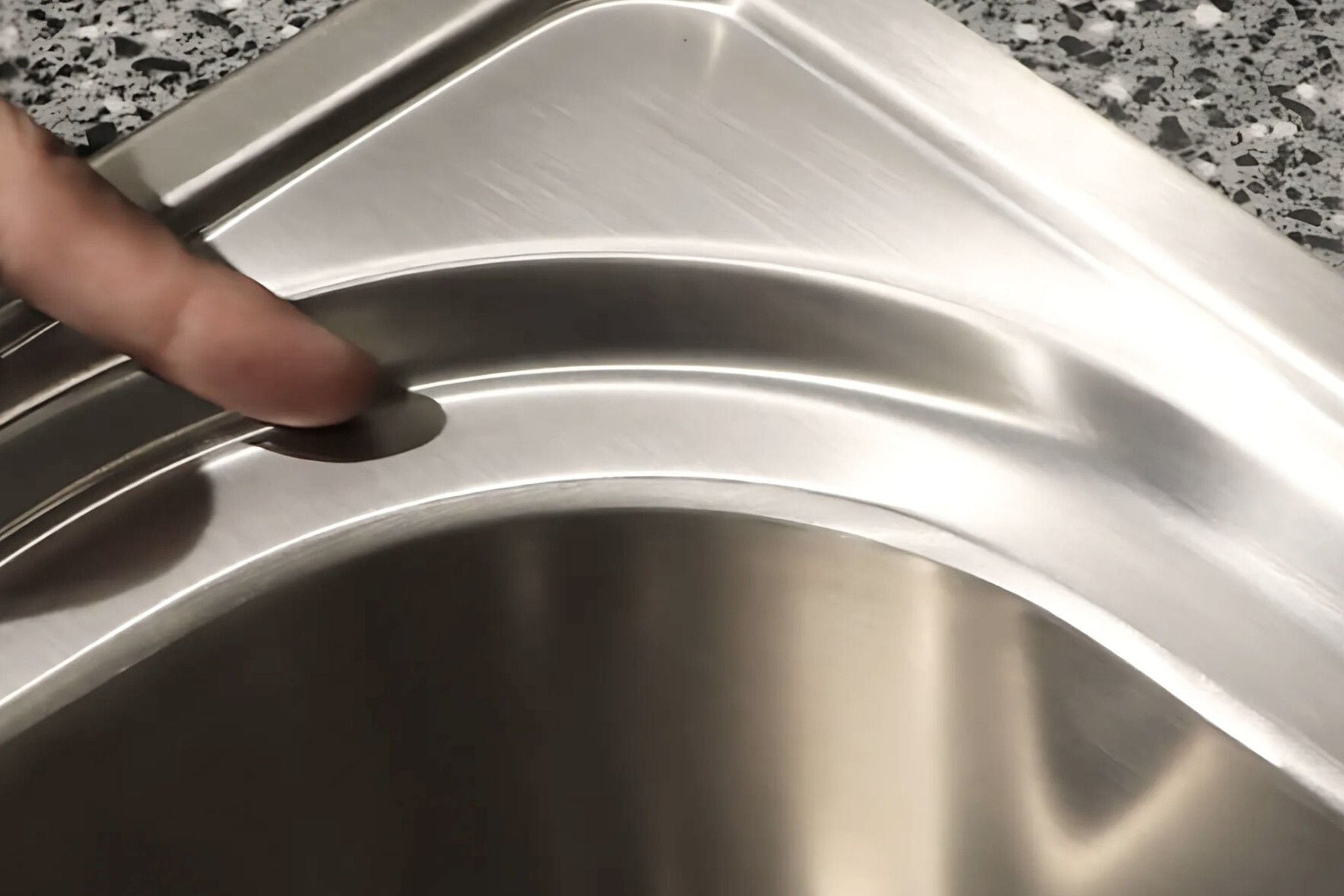 Chậu rửa chén MS 6075 thiết kế dạng bo cong rất tinh tế