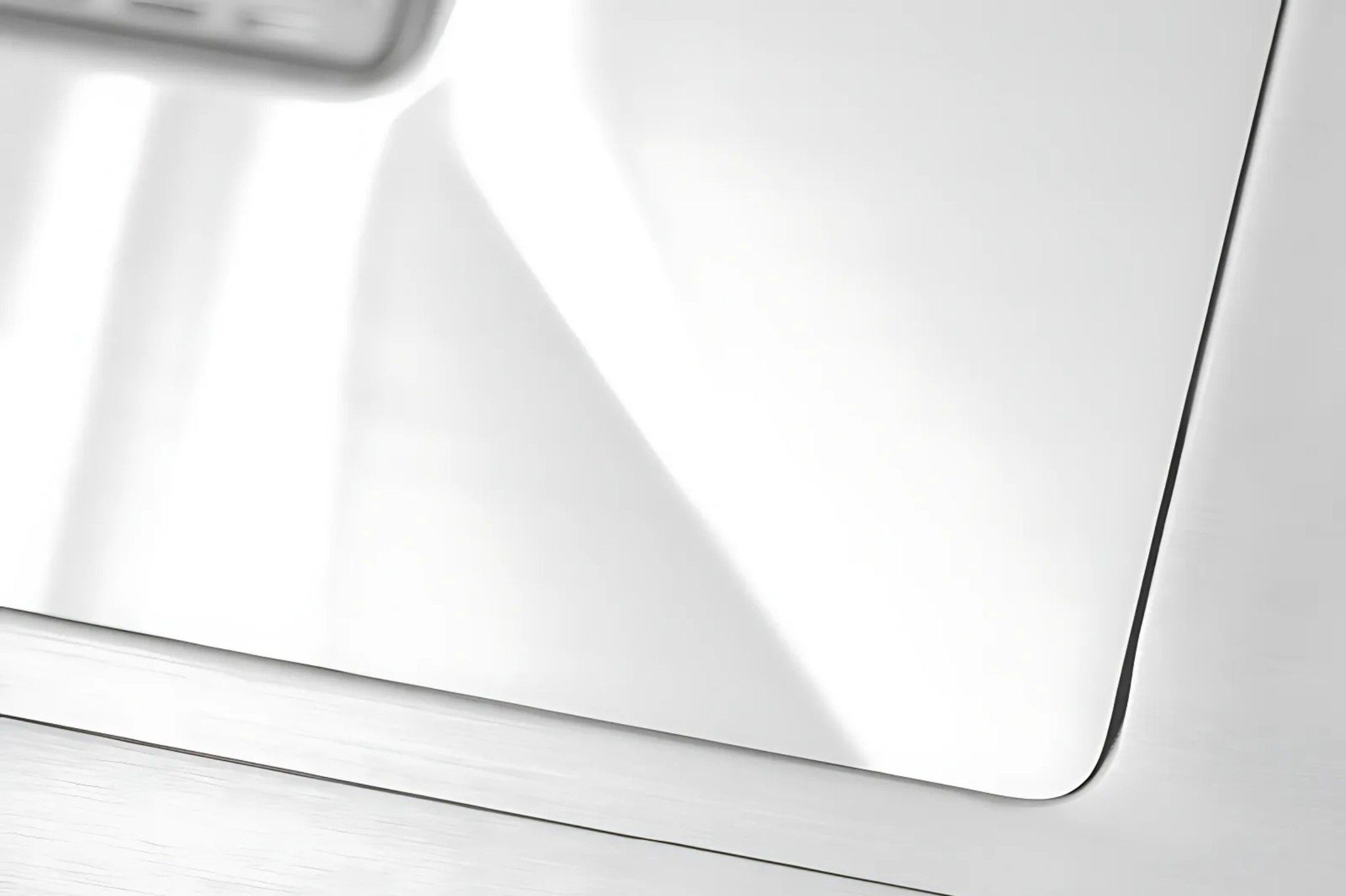 Malloca MS 6304 ST chế tác từ vật liệu cao cấp - thép không gỉ